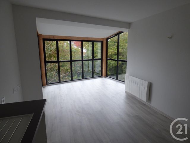 Appartement F2 à louer - 2 pièces - 54.8 m2 - RUMILLY - 74 - RHONE-ALPES - Century 21 Cd Immo
