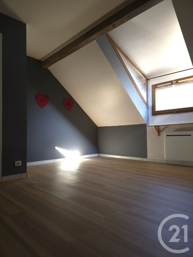 Appartement T4 à louer - 4 pièces - 60.32 m2 - DOUSSARD - 74 - RHONE-ALPES - Century 21 Cd Immo